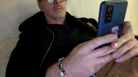 Snapshot of albandant chatting on October 4, 11:37 am albandant online show from October 4, 11:37 am