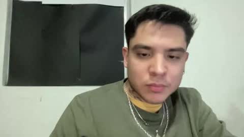 alber753713 online show from June 5, 6:29 am