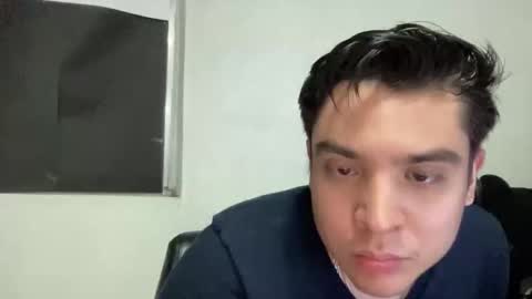 alber753713 online show from May 26, 2:07 am