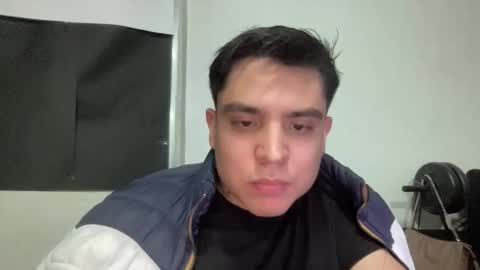 alber753713 online show from June 6, 8:09 am