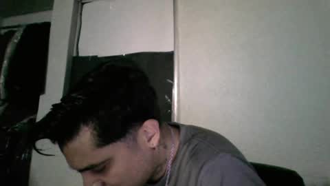 alber753713 online show from August 1, 5:28 am