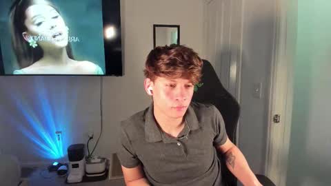 Alex online show from November 20, 8:18 pm