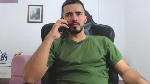 alejandroo_7 online show from September 20, 3:34 pm