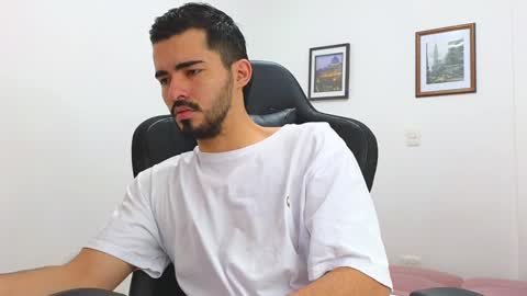 alejandroo_7 online show from January 20, 6:53 pm