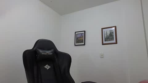 alejandroo_7 online show from December 27, 7:24 pm