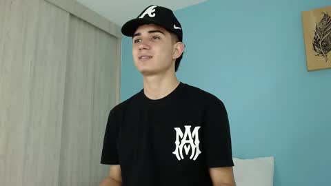 Snapshot of alejo_gray1 chatting on October 7, 10:58 pm alejo online show from October 7, 10:58 pm