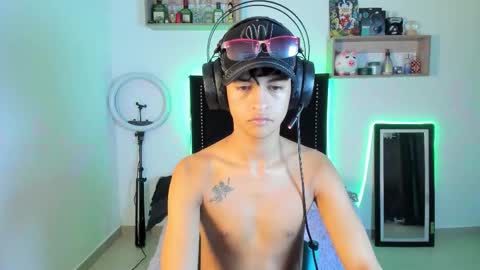 alejo online show from November 19, 12:54 am