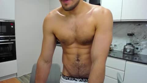 aleks_brown online show from October 11, 8:46 pm