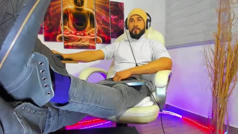 ALESSANDRO  WYE online show from January 26, 2:14 am