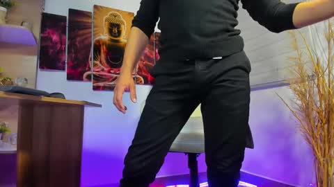 ALESSANDRO  WYE online show from February 16, 4:42 am