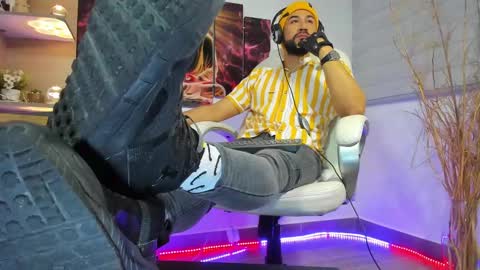 ALESSANDRO  WYE online show from February 11, 2:03 am