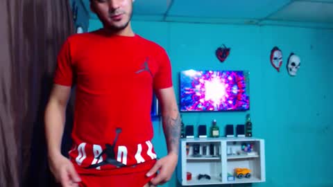 alessandro online show from December 21, 3:42 pm