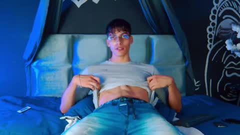 Alessio online show from December 19, 12:35 pm