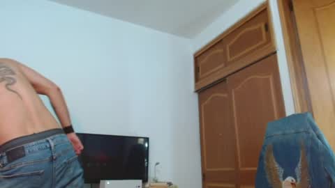 aleviz online show from April 29, 6:58 pm