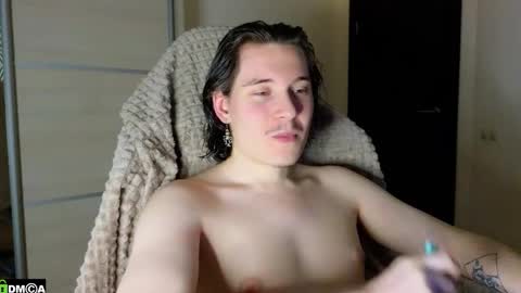 FAVORITE online show from January 6, 8:57 pm