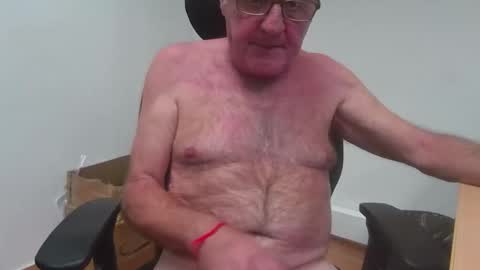 Snapshot of alex_fetishplayer chatting on October 9, 4:34 pm Alex online show from October 9, 4:34 pm