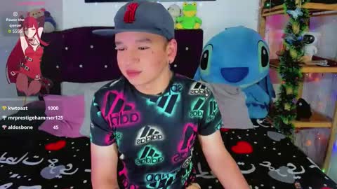 alex_hot2323 online show from April 2, 5:10 pm