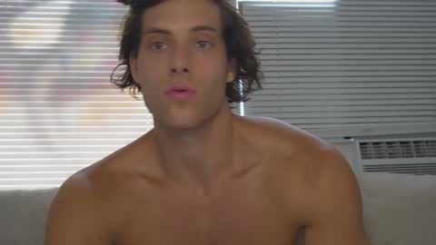 Alex Stone online show from October 24, 7:15 pm