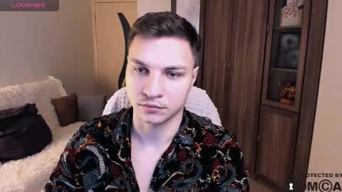 alex_milson online show from October 23, 7:01 am