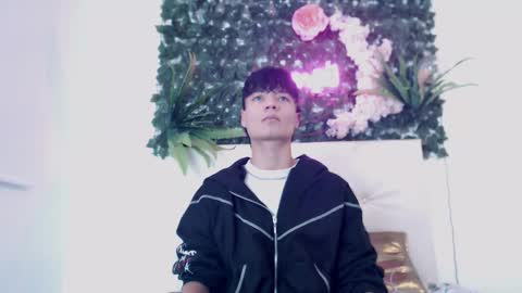 Snapshot of alex_russo__ chatting on October 28, 11:29 pm alex_russo__ online show from October 28, 11:29 pm