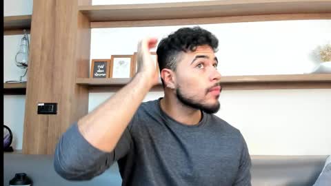 alex_wolf05 online show from March 22, 6:46 pm