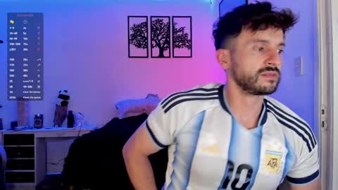 Alexander Jaz online show from October 6, 7:07 pm