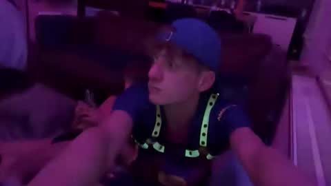 alexcentral online show from November 29, 12:34 am