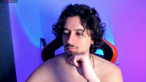 alexfloreszzz online show from June 2, 5:36 pm