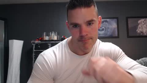 Alex online show from April 8, 1:06 am