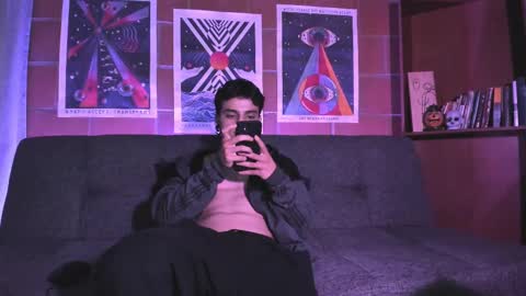 Snapshot of alexijacobs chatting on October 20, 3:43 am Alexi Jacobs online show from October 20, 3:43 am