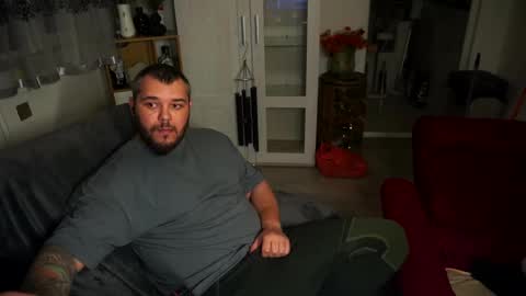 Alex online show from March 1, 8:10 pm