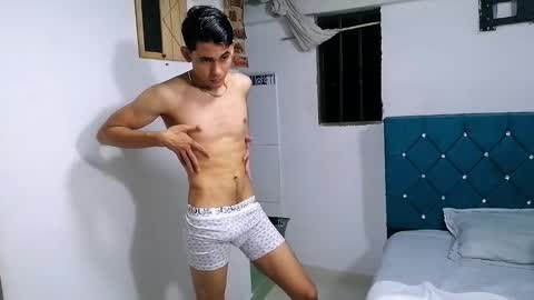 Snapshot of alexispaez457062 chatting on February 28, 6:32 am Alexis online show from February 28, 6:32 am