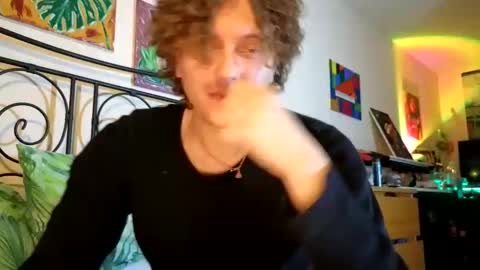 Alex online show from January 5, 9:36 pm