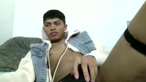 alexsexy1405 online show from January 5, 9:51 pm