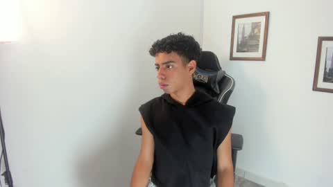 alexx_cum18 online show from July 5, 1:51 pm