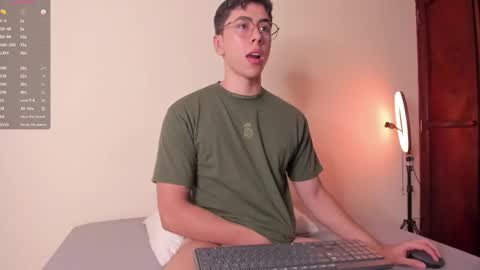 Snapshot of alexx_oconor chatting on January 8, 5:37 am Alex Oconnor online show from January 8, 5:37 am