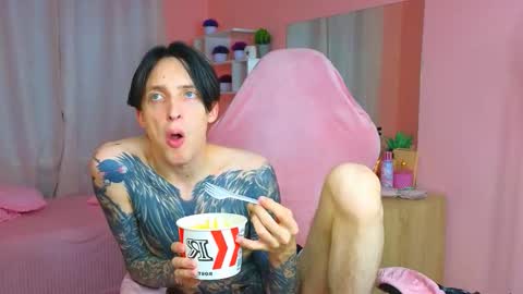 Alex online show from October 21, 5:16 pm