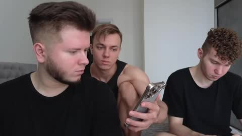 AlexDimaIgor online show from May 19, 9:04 am