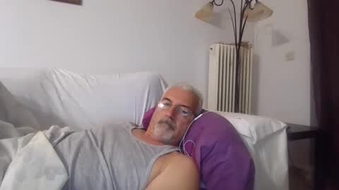 I wanna cum online show from September 21, 9:37 pm