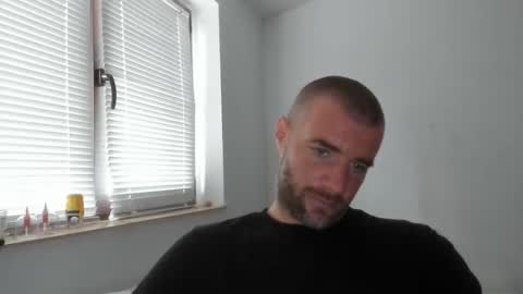 Snapshot of alfiesolomons87 chatting on October 23, 12:19 pm alfiesolomons87 online show from October 23, 12:19 pm