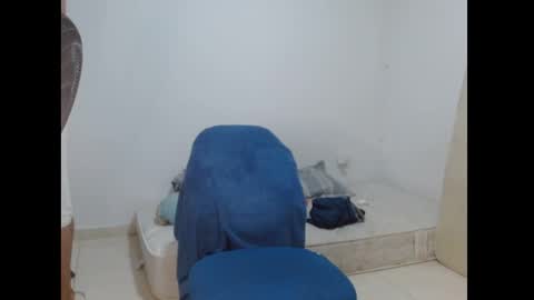 Snapshot of alfred_cantillo chatting on September 26, 11:57 pm alfred_cantillo online show from September 26, 11:57 pm