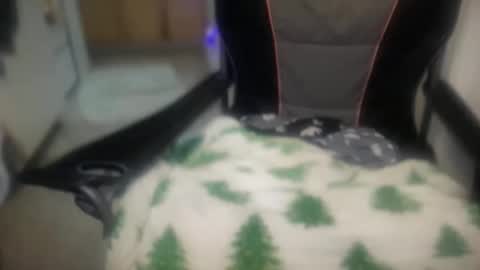 aliensuperstar423 online show from April 6, 4:46 am