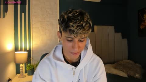 Allex online show from March 5, 3:08 am