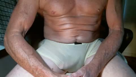 Snapshot of allinnryou chatting on January 11, 8:10 pm allinnryou online show from January 11, 8:10 pm