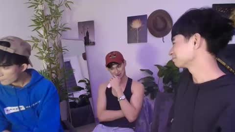 kim and josh online show from March 26, 7:34 am