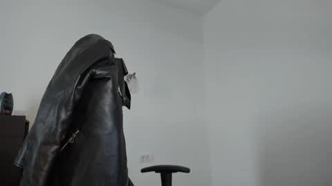 LeatherMaster online show from October 2, 9:57 am