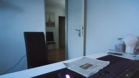 alphah_hunk online show from January 11, 4:00 pm