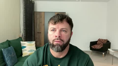 Snapshot of alphasparks chatting on December 20, 3:47 am Jhonny online show from December 20, 3:47 am