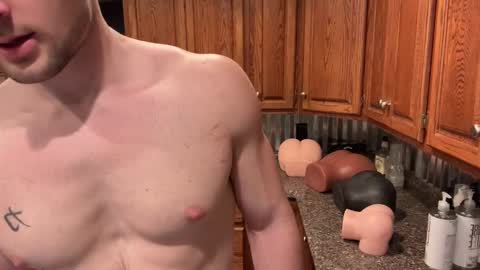 Snapshot of alphazack14 chatting on February 22, 7:32 pm alphazack14 online show from February 22, 7:32 pm