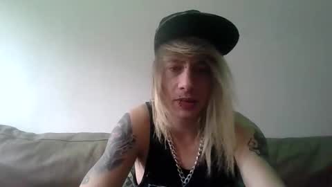 altboy010 online show from November 2, 2:54 pm